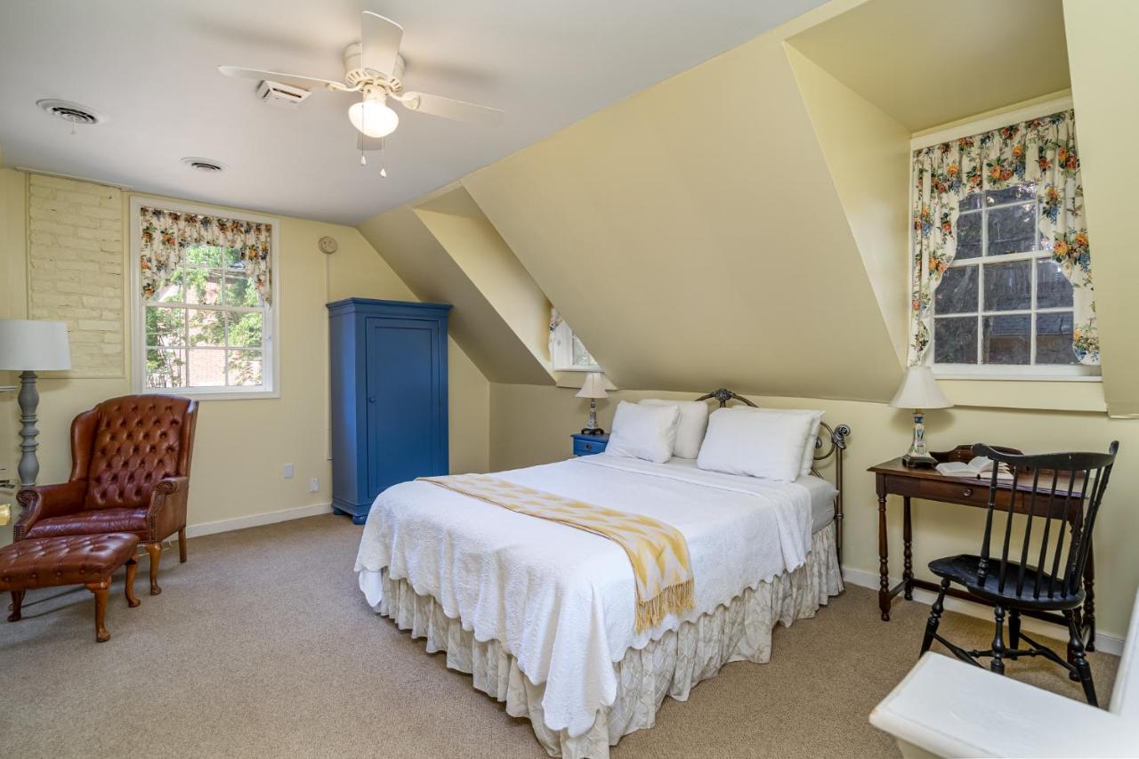 Cedars Of Williamsburg Bed & Breakfast Extérieur photo