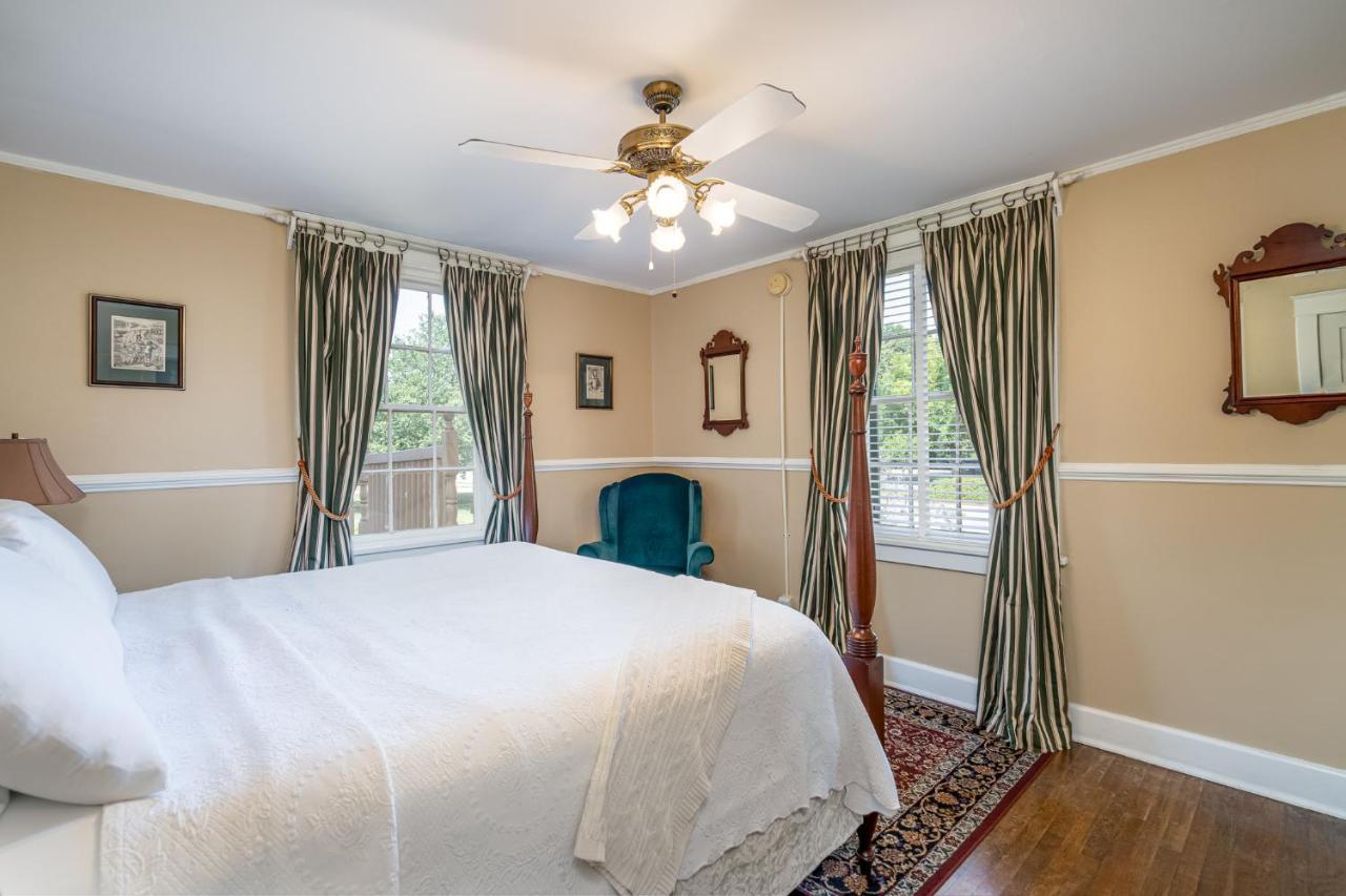 Cedars Of Williamsburg Bed & Breakfast Extérieur photo