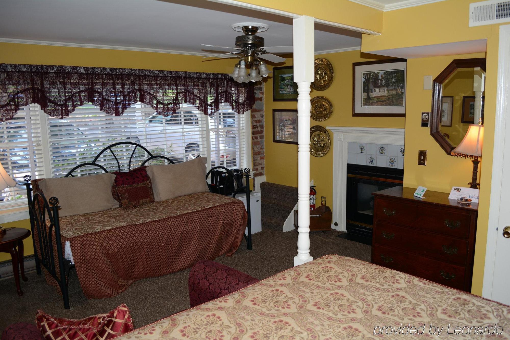 Cedars Of Williamsburg Bed & Breakfast Extérieur photo