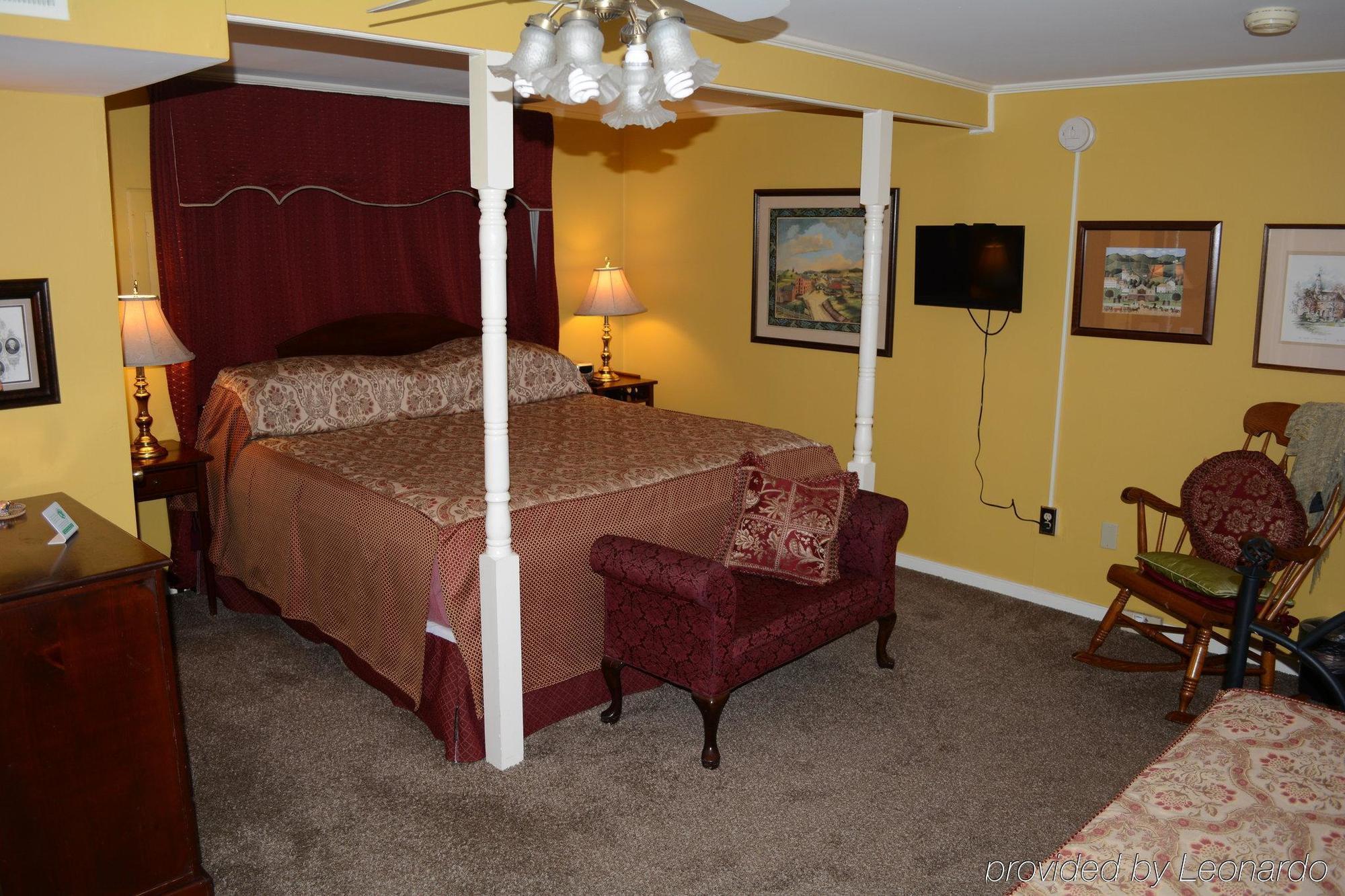 Cedars Of Williamsburg Bed & Breakfast Extérieur photo