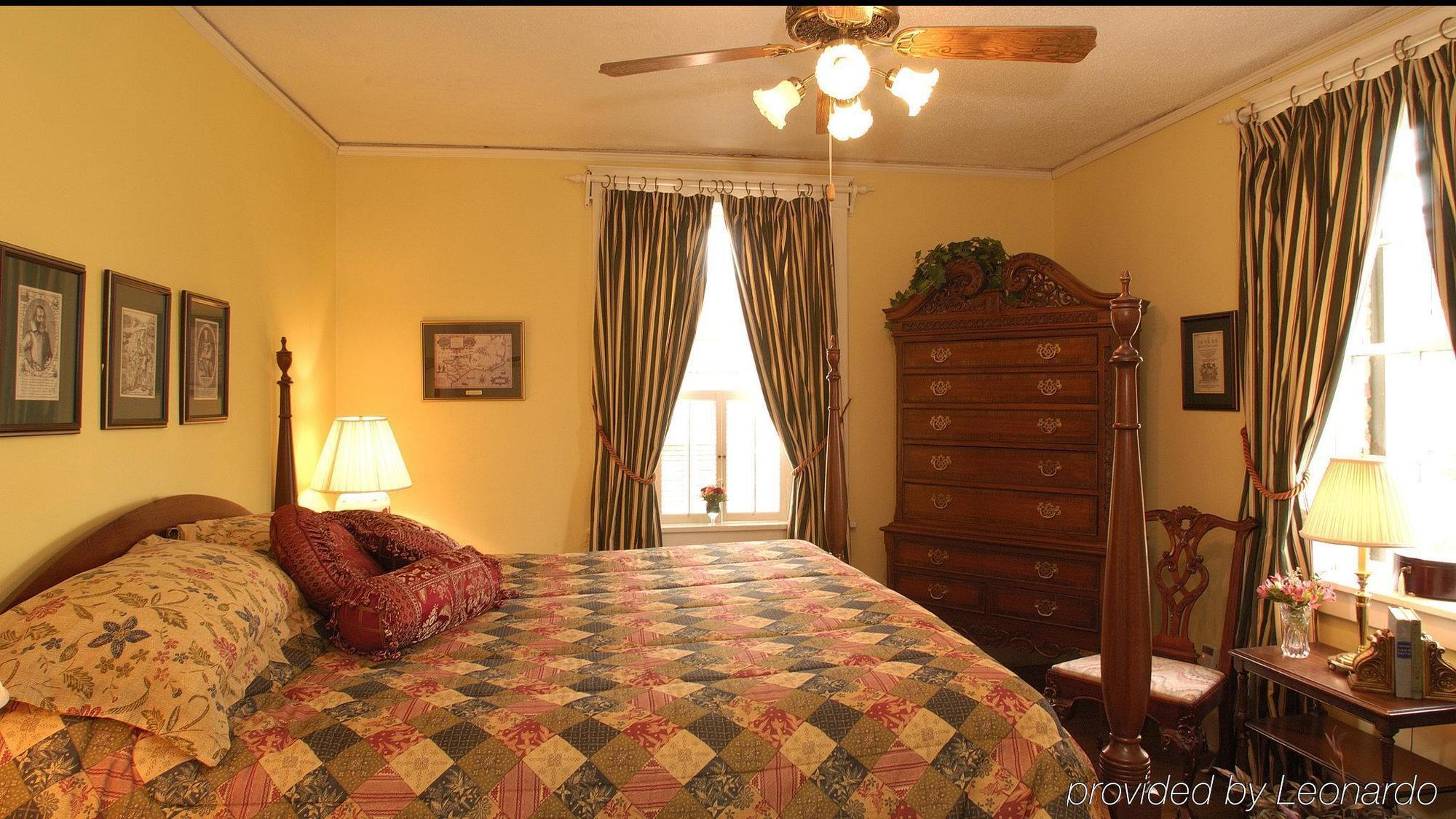Cedars Of Williamsburg Bed & Breakfast Extérieur photo